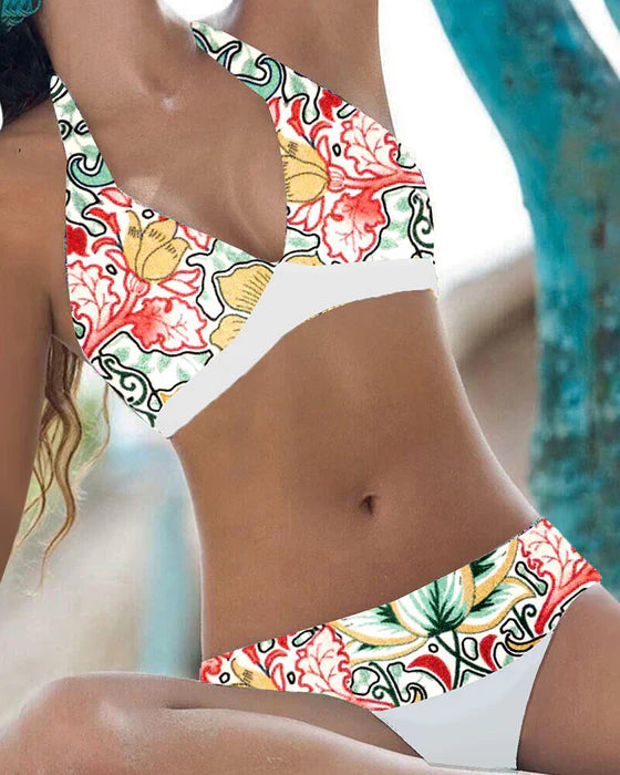 Bikini Damen | Zweiteilig mit Neckholder-Oberteil und Dreieckform