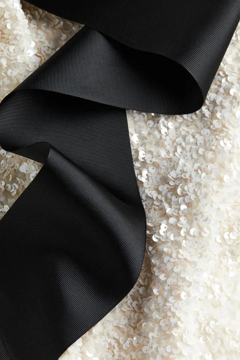 Damen Minikleid | gerade Silhouette mit klarer Unterkante