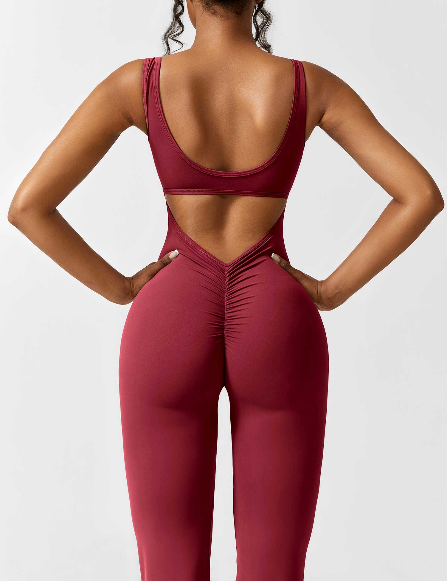 Jumpsuit Damen | Rückenausschnitt mit ausgestelltem Bein