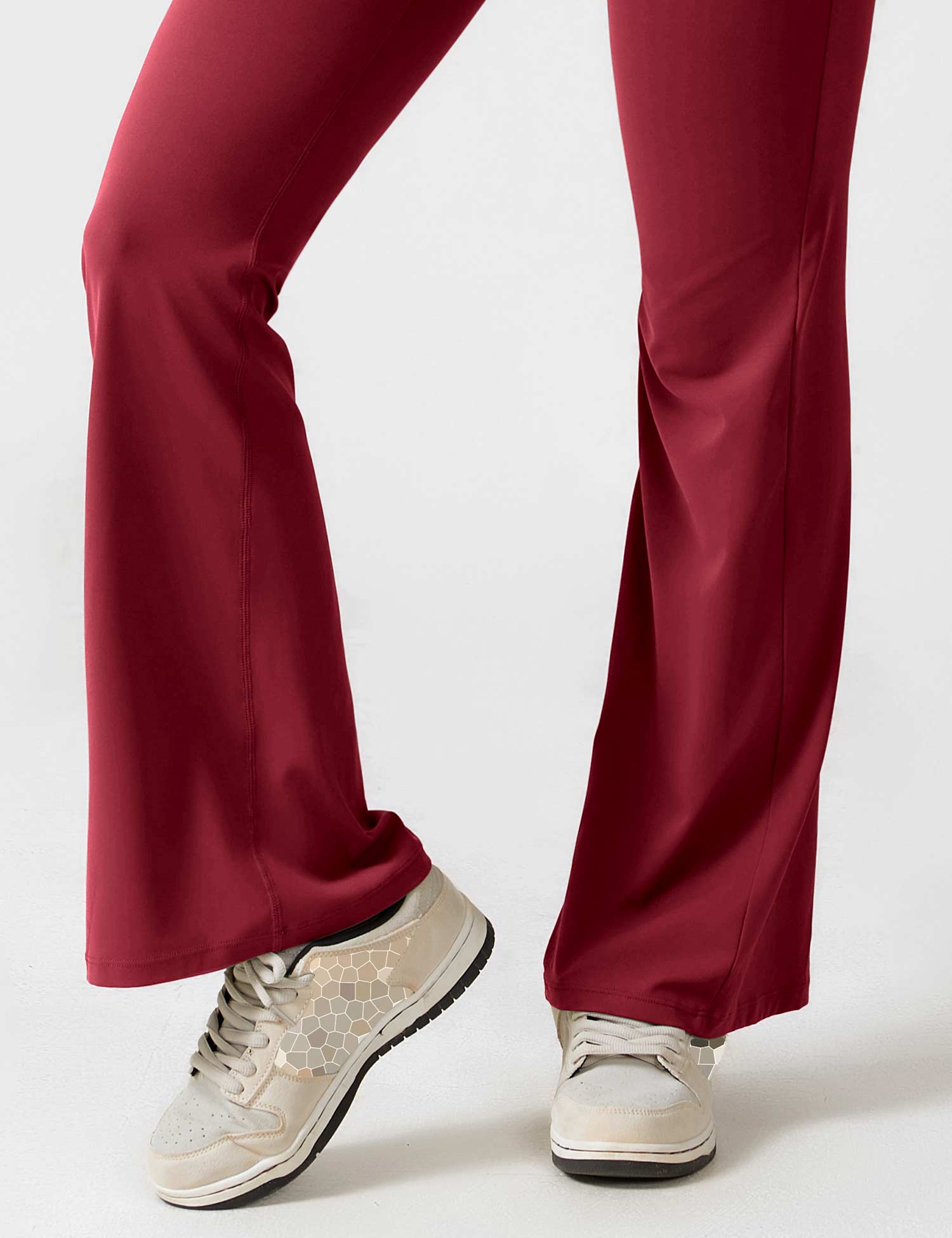 Jumpsuit Damen | Rückenausschnitt mit ausgestelltem Bein