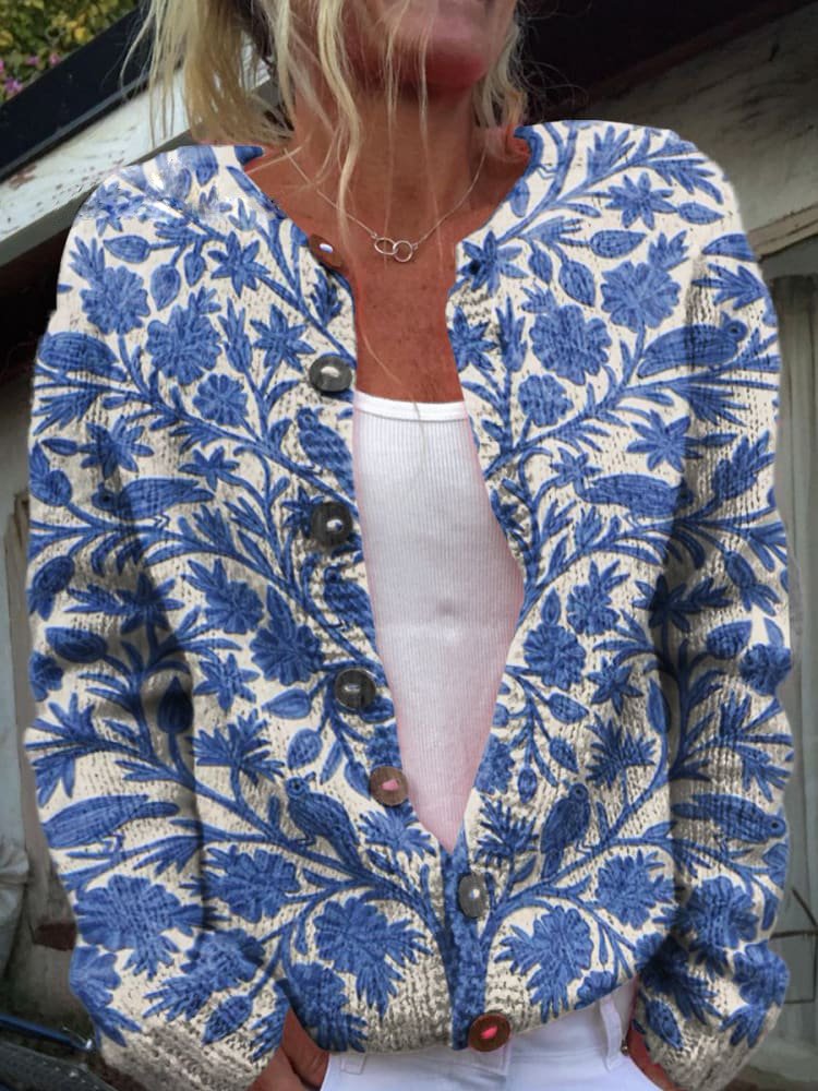 Damen Strickjacke | Blumenstickerei und Knopfleiste